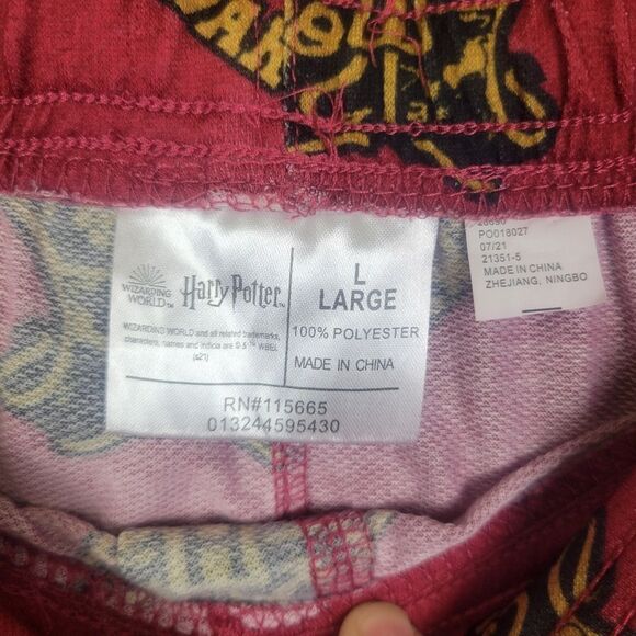 Harry Potter Hogwarts Pajama Bottoms Red size Large - Picture 3 of 4